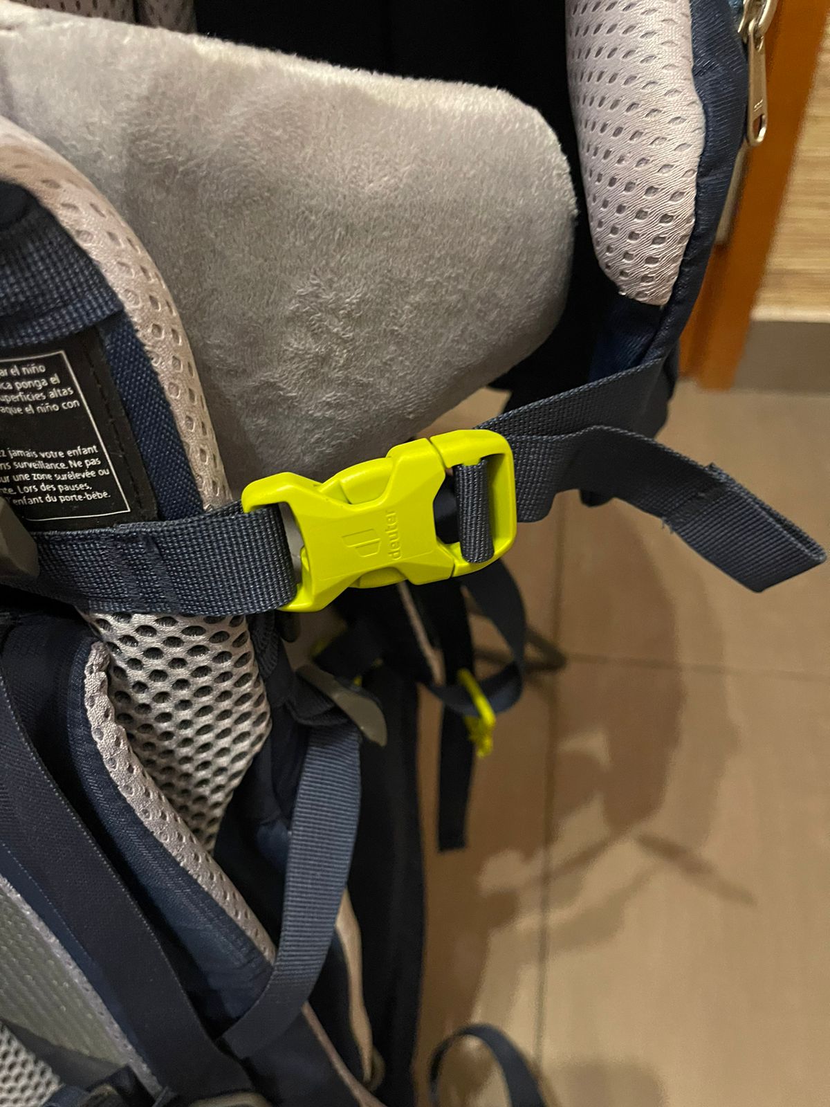 (#PG2855) Portabebé modelo Kid comfort Pro . Marca Deuter