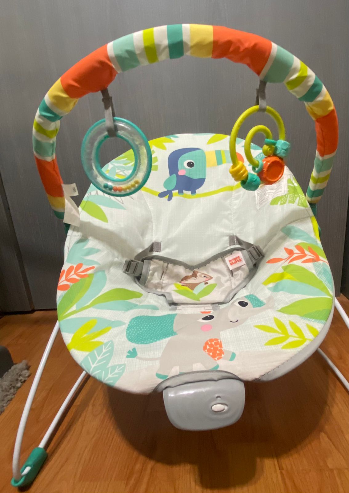 (#PG2873) Silla nido mecedora. Marca Bright Starts