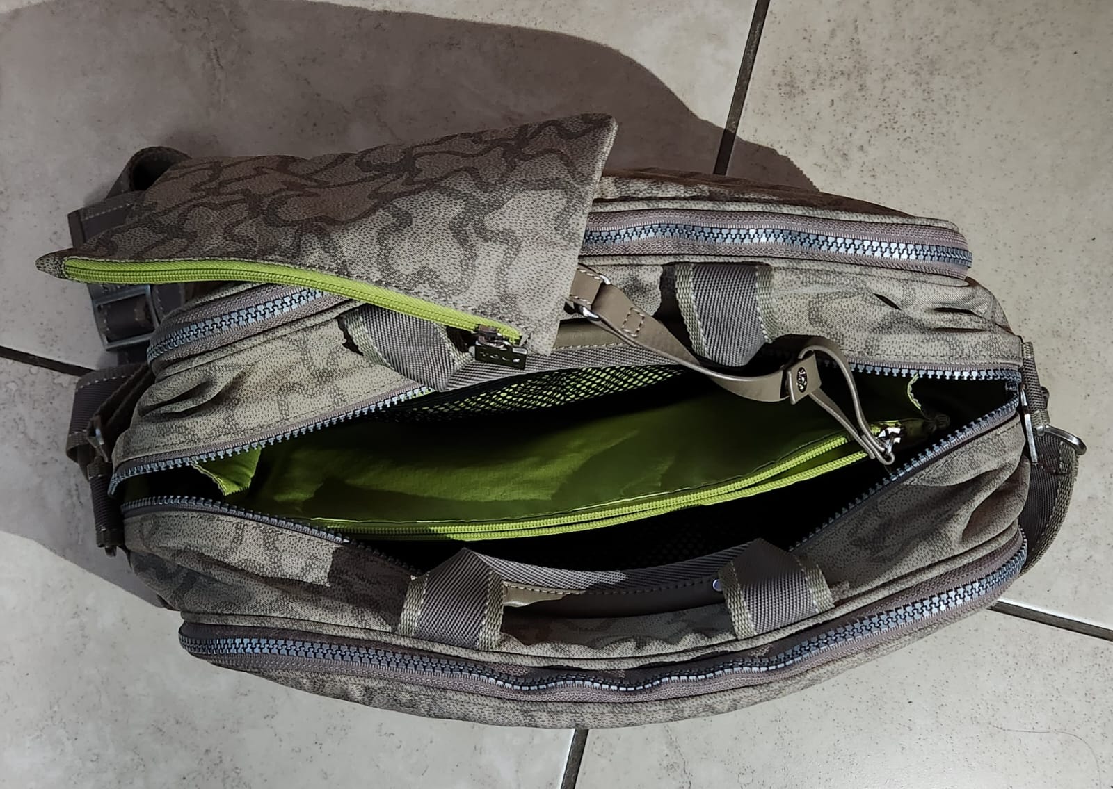 (#PG2916) Bolso Maternal. Marca Tous