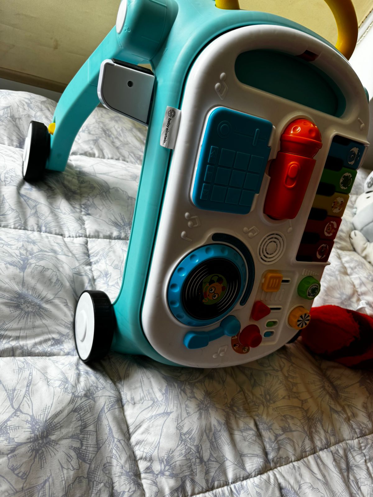 (#PG2918) Andador de empuje. Marca Baby Einstein