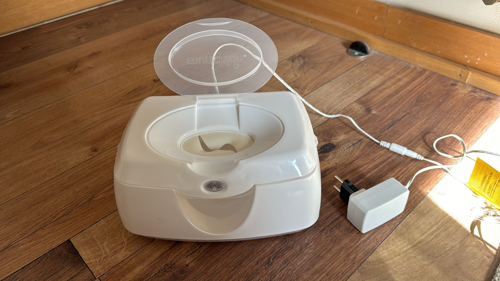 (#PG2963) Calienta toallitas con luz. Marca Munchkin