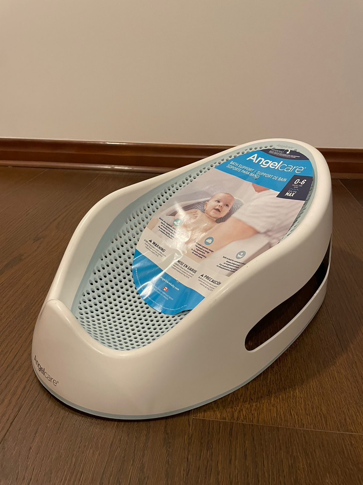 (#PG2969) Silla soporte para baño. Marca Angelcare