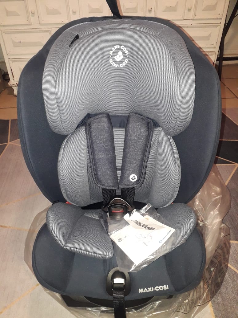 (#PG3007) Silla de auto combinada modelo Titan Nomad Blue. Marca Maxi Cosi