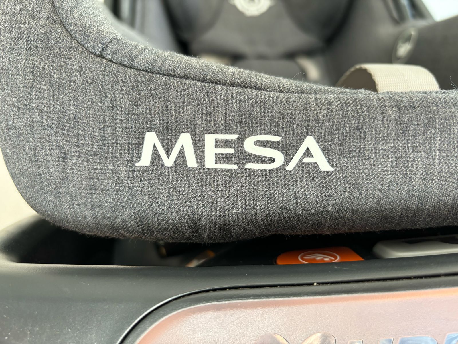 (#PG3053) Huevito Modelo Mesa. Marca Uppa Baby