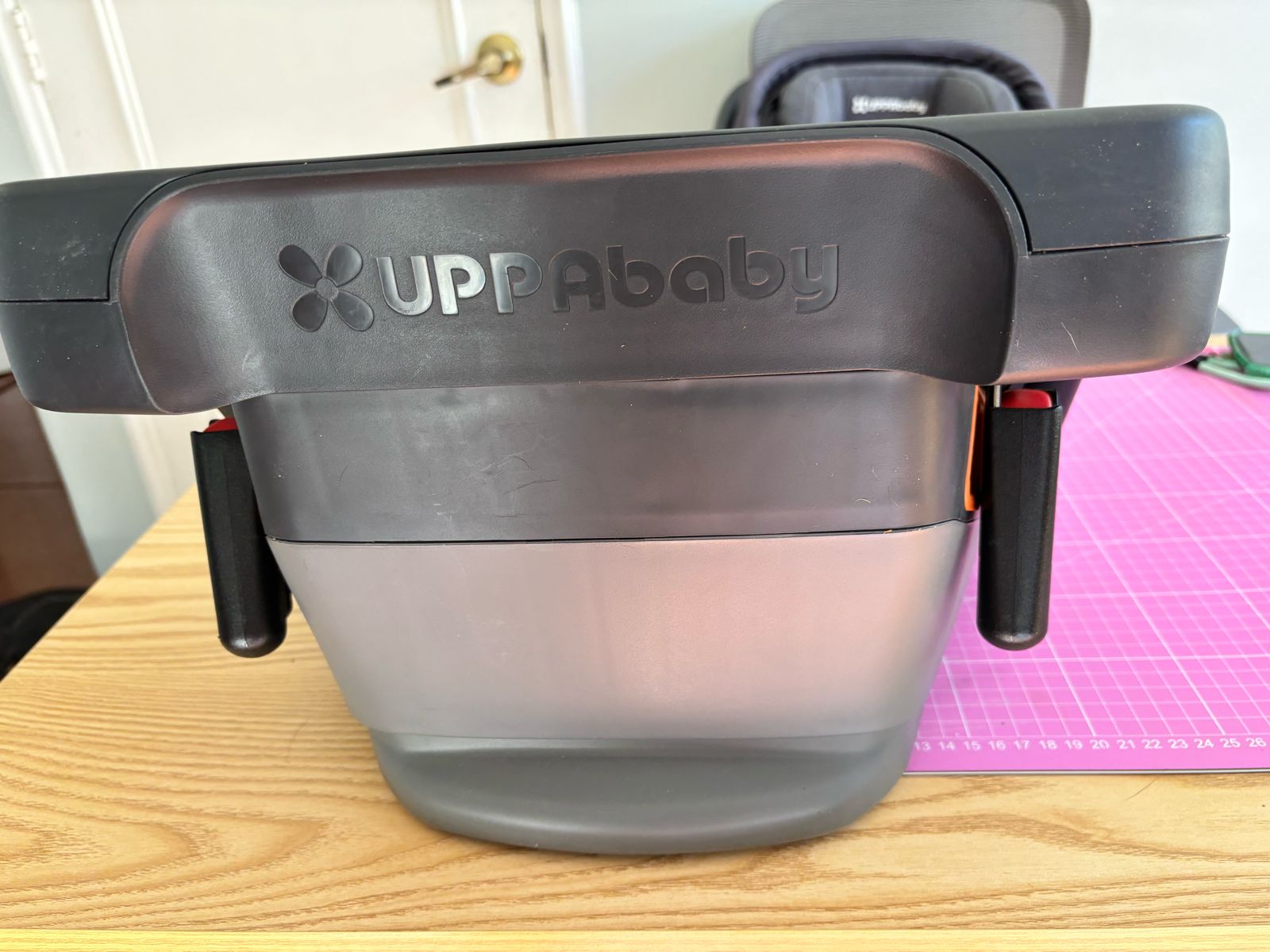 (#PG3053) Huevito Modelo Mesa. Marca Uppa Baby