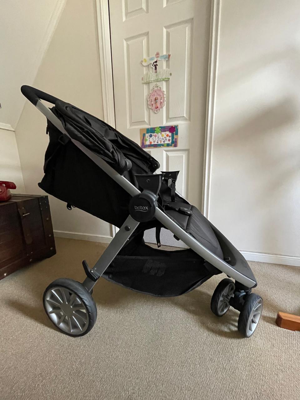 (#PG3065) Coche Travel System modelo B-Lively/ B-Safe Gen2. Marca Britax