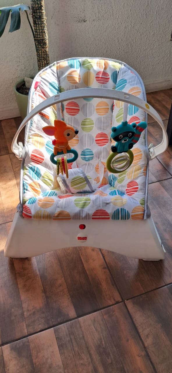 (#PG3073) Silla Nido Vibradora. Marca Fisherprice