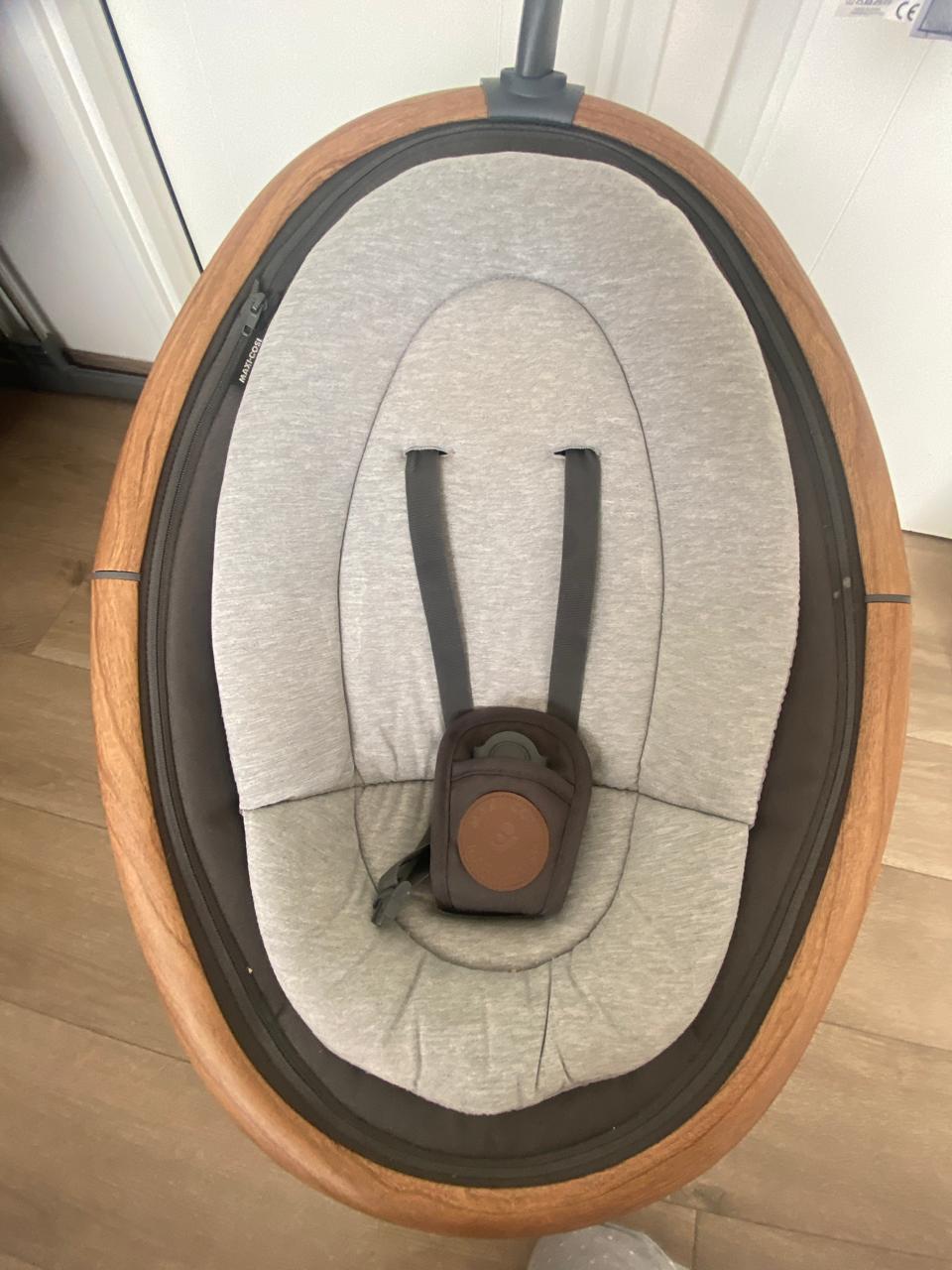 (#PG3089) Mecedora. Marca Maxi Cosi