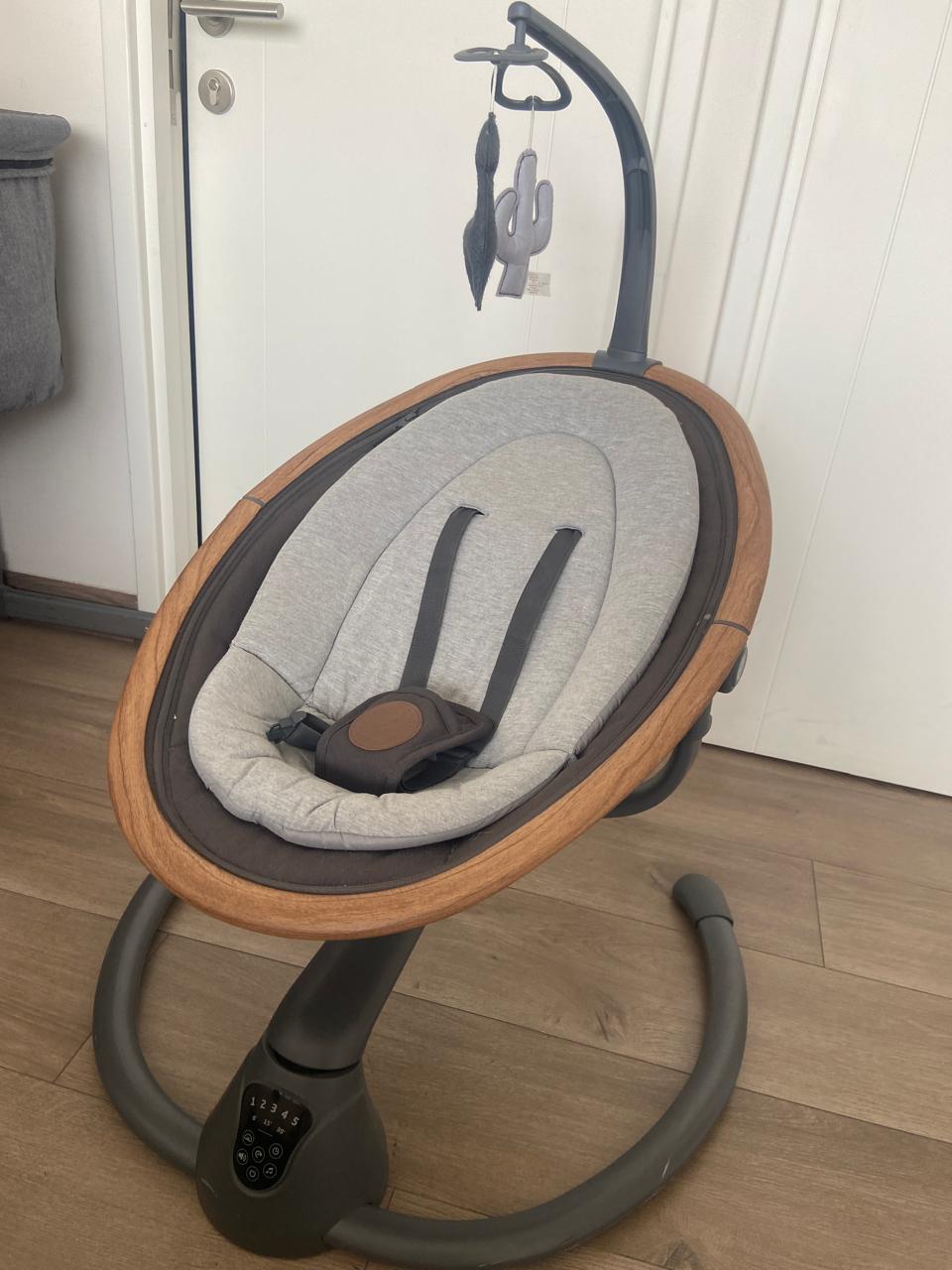 (#PG3089) Mecedora. Marca Maxi Cosi