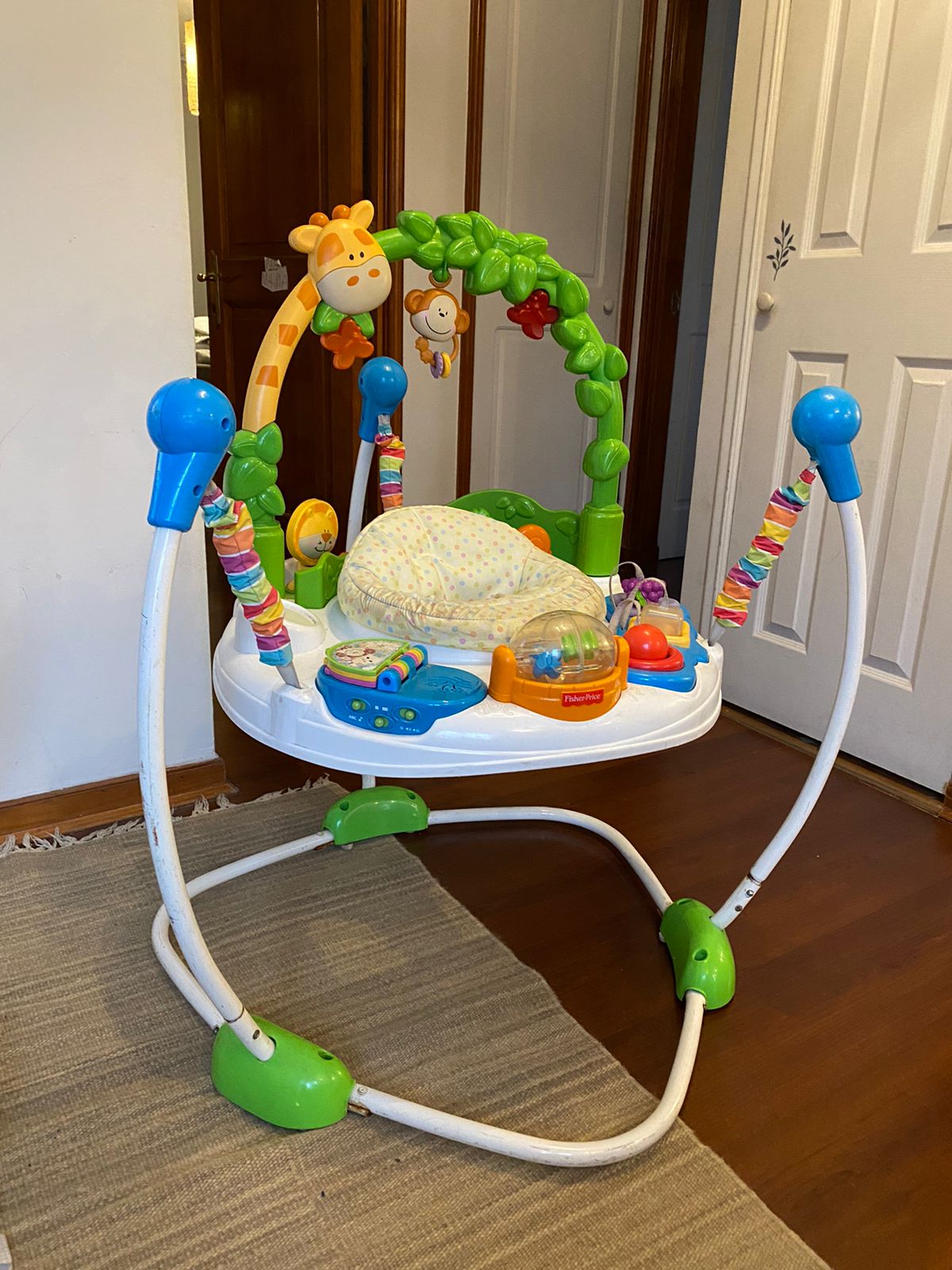 (#PG3121) Saltarín 360. Marca Fisher Price