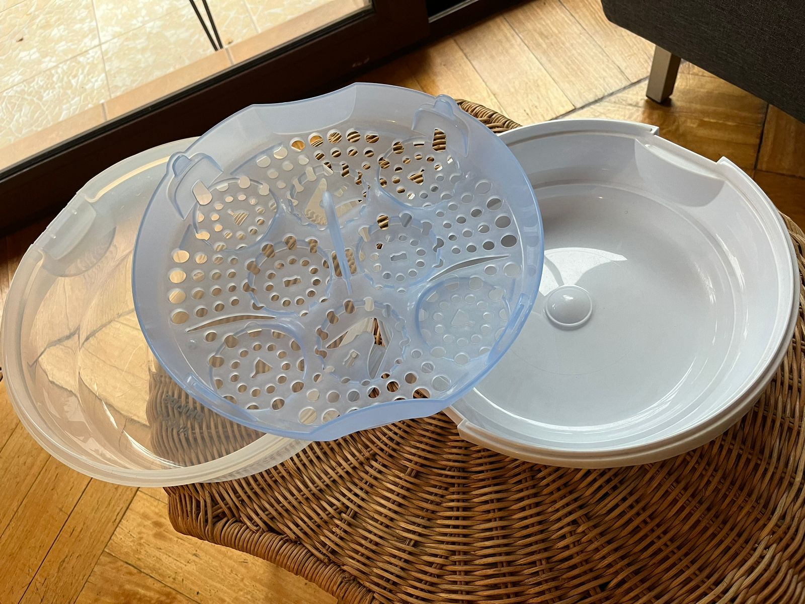 (#PG3131) Esterilizador de mamaderas. Marca Avent