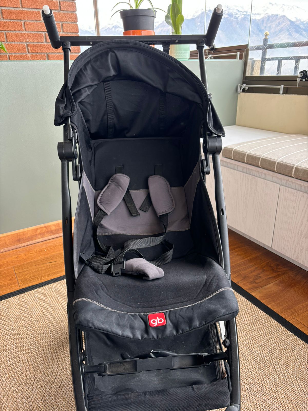 (#PG3150) Coche de paseo modelo Pockit Plus All City. Marca GB