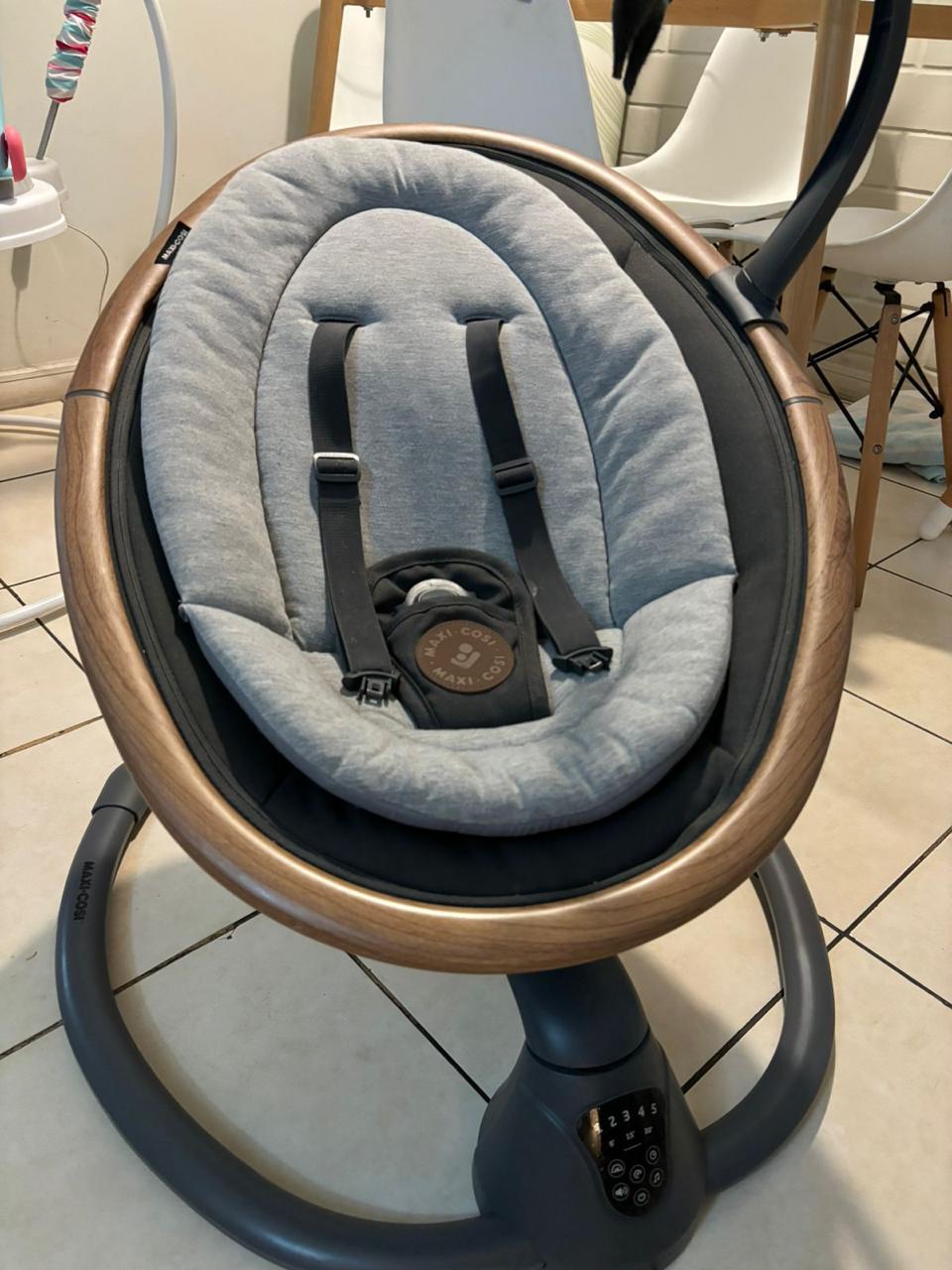 (#PG3181) Mecedora. Marca Maxi Cosi