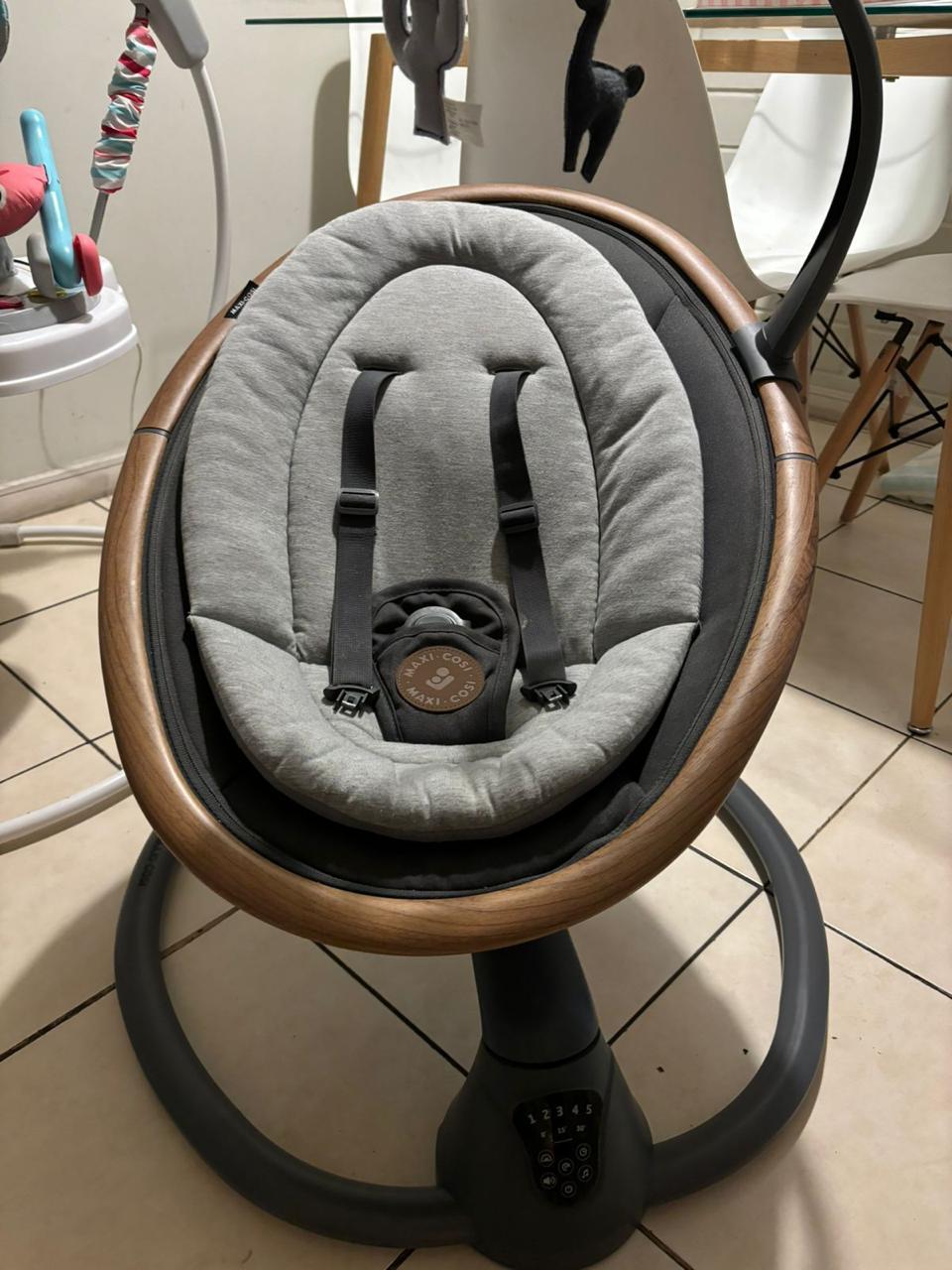 (#PG3181) Mecedora. Marca Maxi Cosi