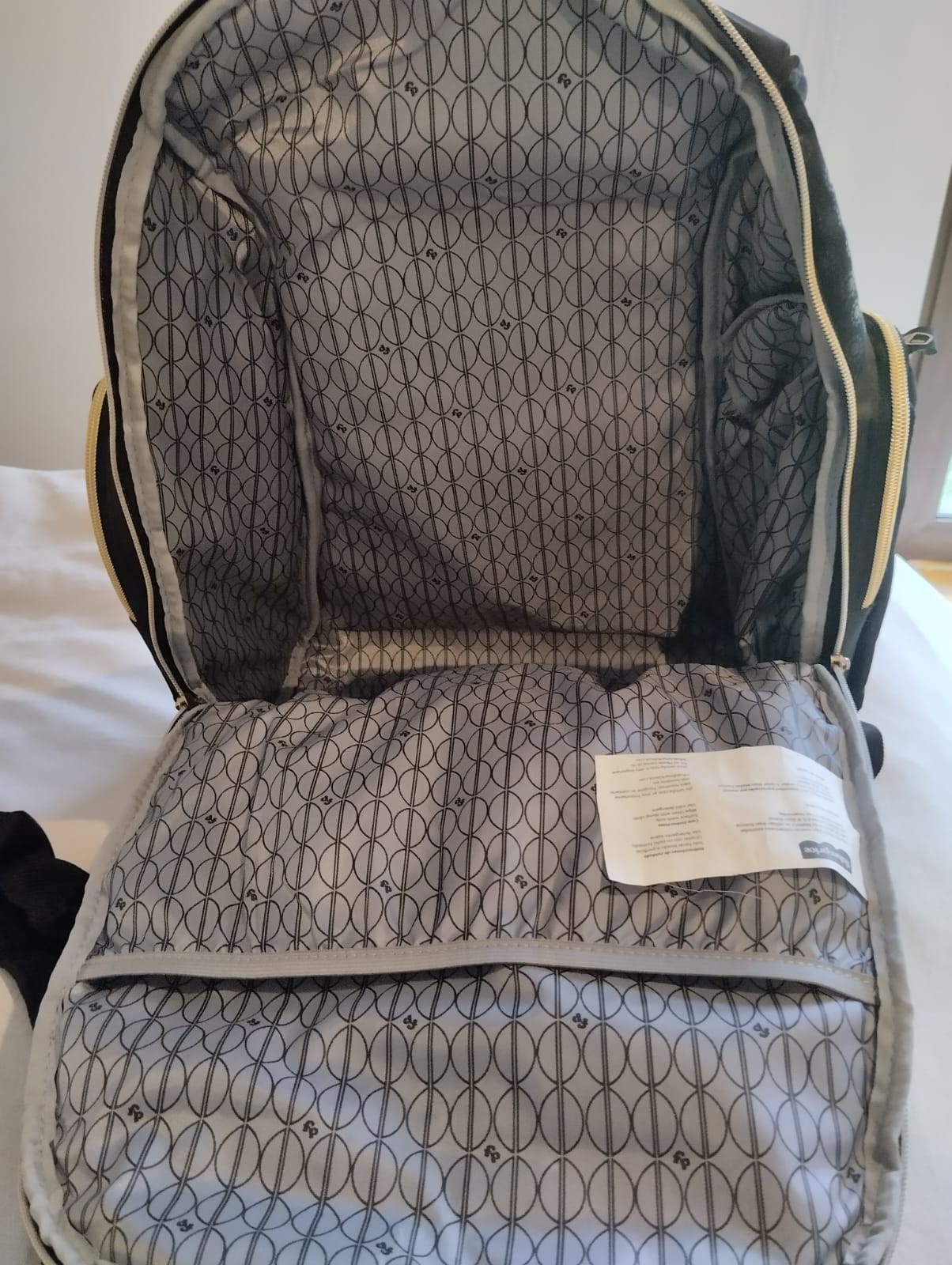 (#PG3193) Mochila maternal pañalera. Marca Fisher Price