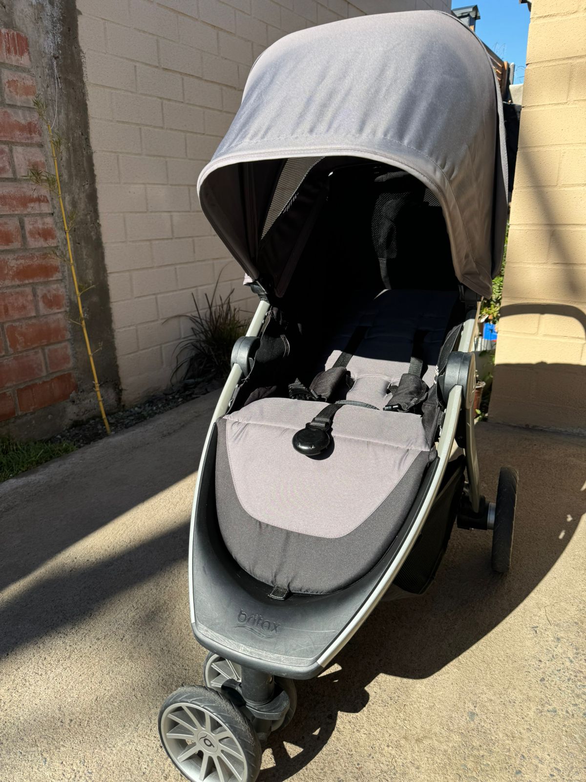 (#PG3211) Coche B-Lively. Marca Britax