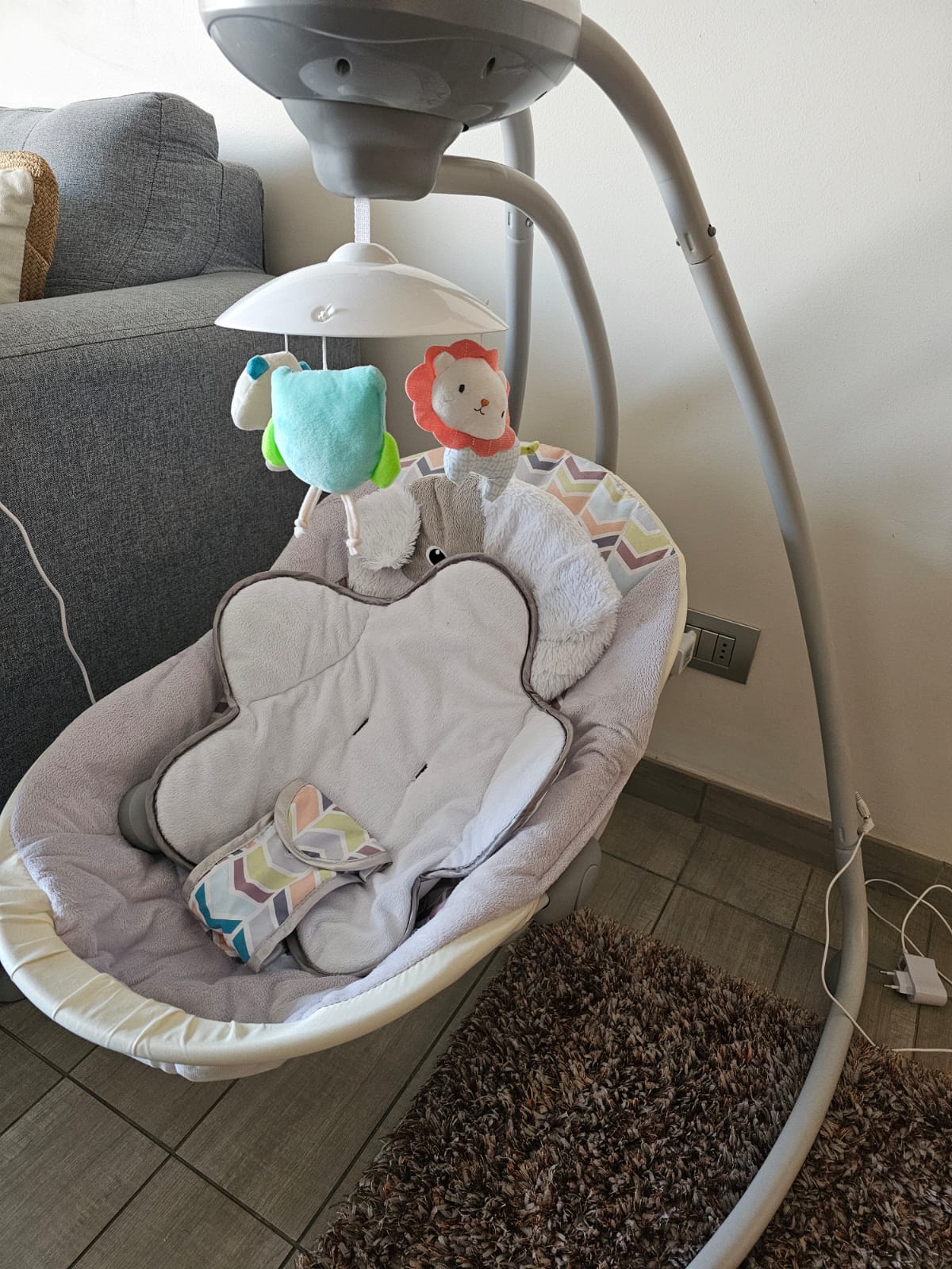 (#PG3228) Silla nido mecedora. Marca Bebeglo