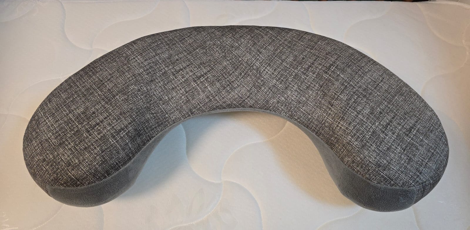 (#PG3235) Almohada/ Cojín de lactancia. Marca Ergobaby