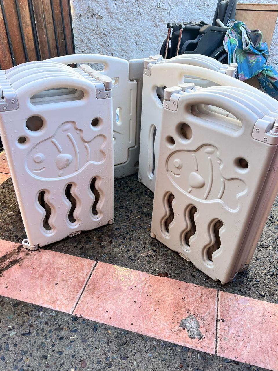 (#PG3239) Corral plegable. Marca Estadounidense