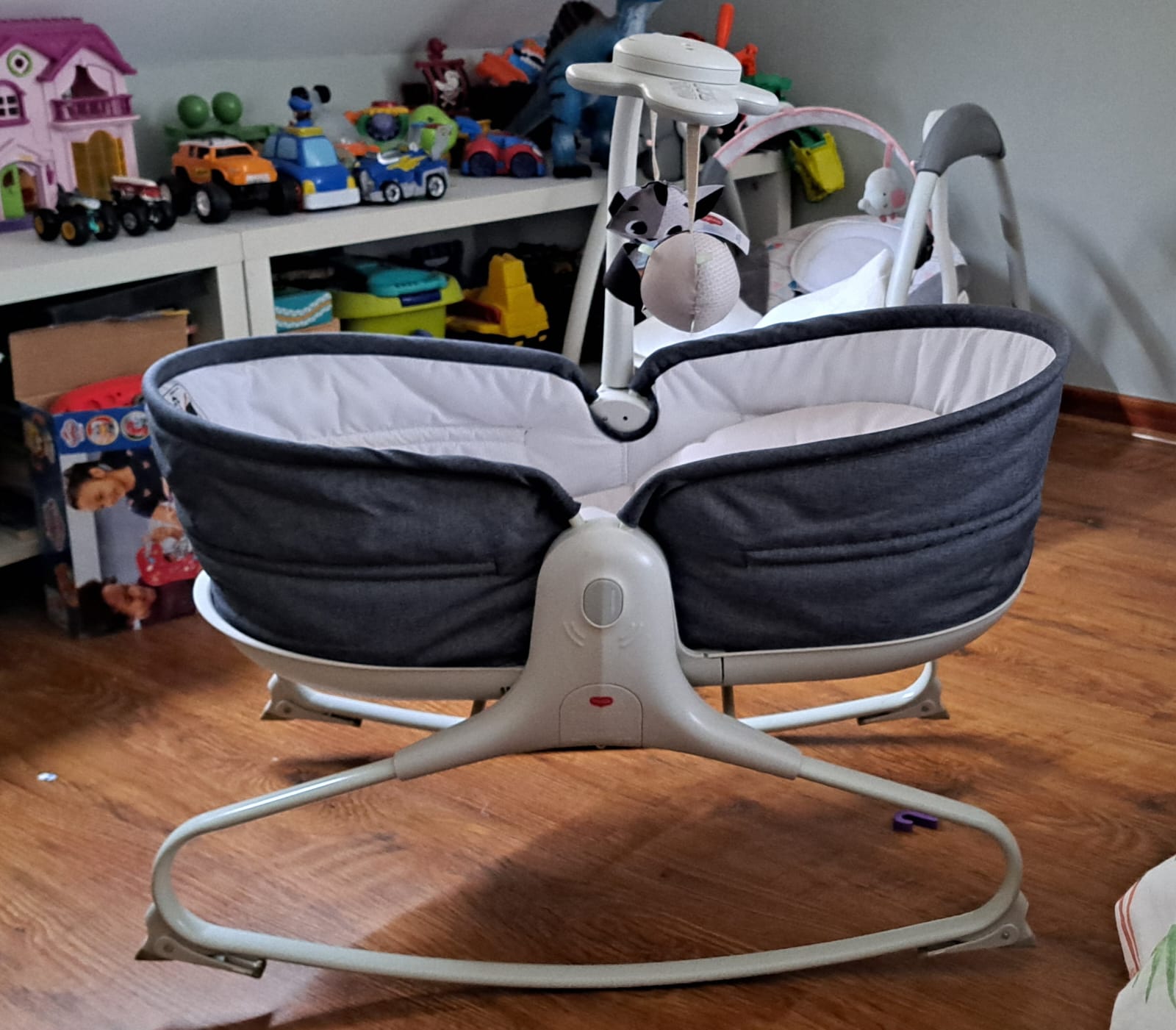 (#PG3240) Silla nido rocker 3 en 1. Marca Tiny Love