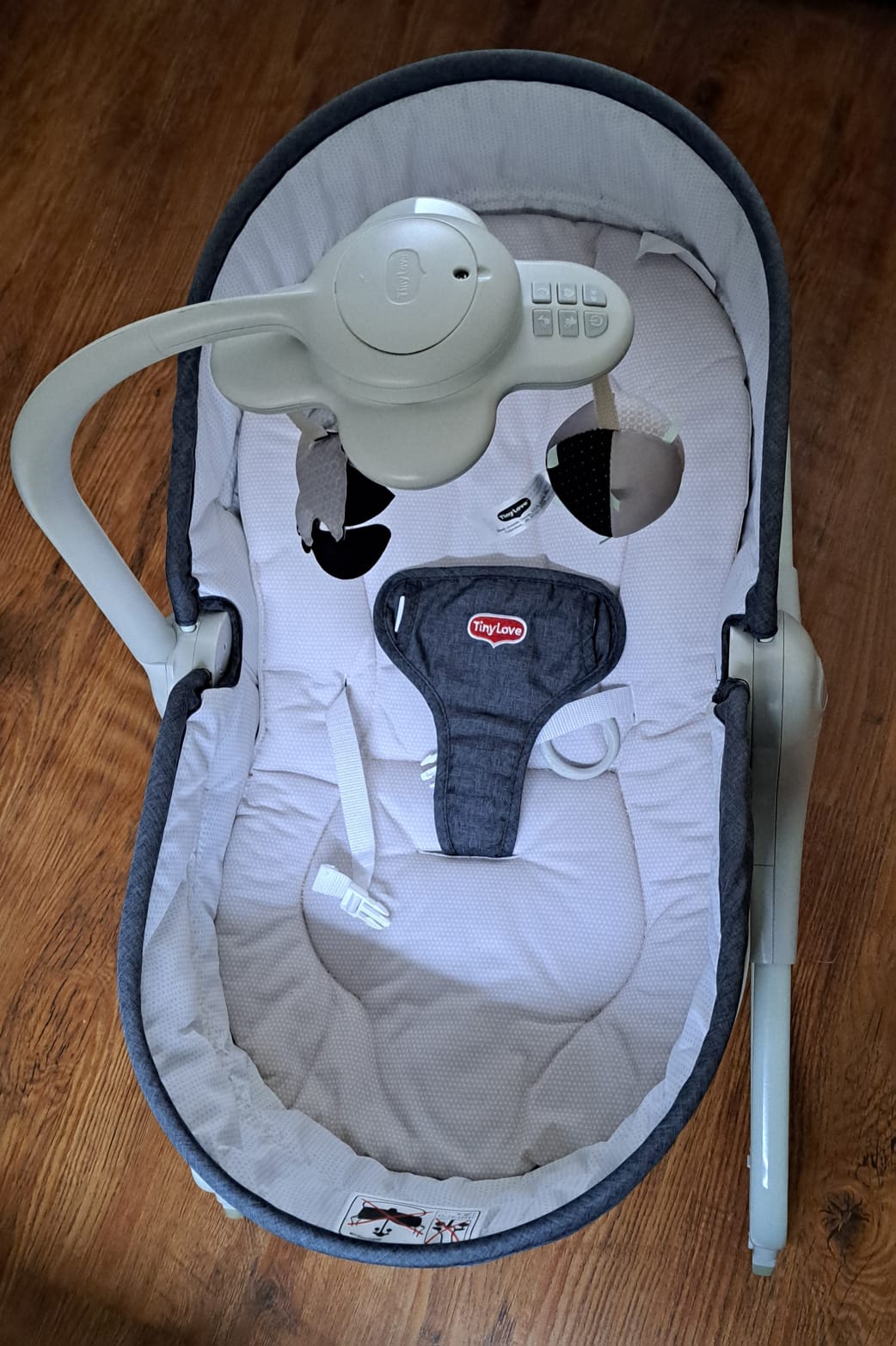 (#PG3240) Silla nido rocker 3 en 1. Marca Tiny Love