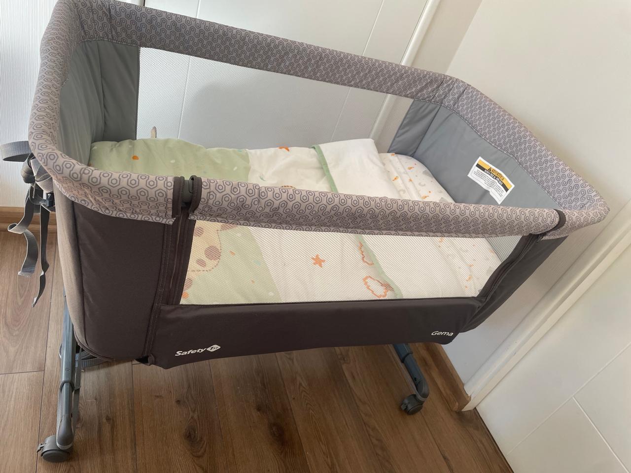 (#PG3251) Cuna Colecho Gema. Marca Safety 1st