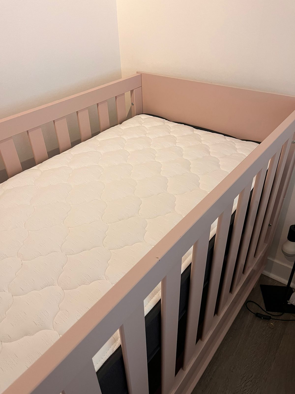 (#PG3269) Cuna de madera de transición. Marca Kidscool