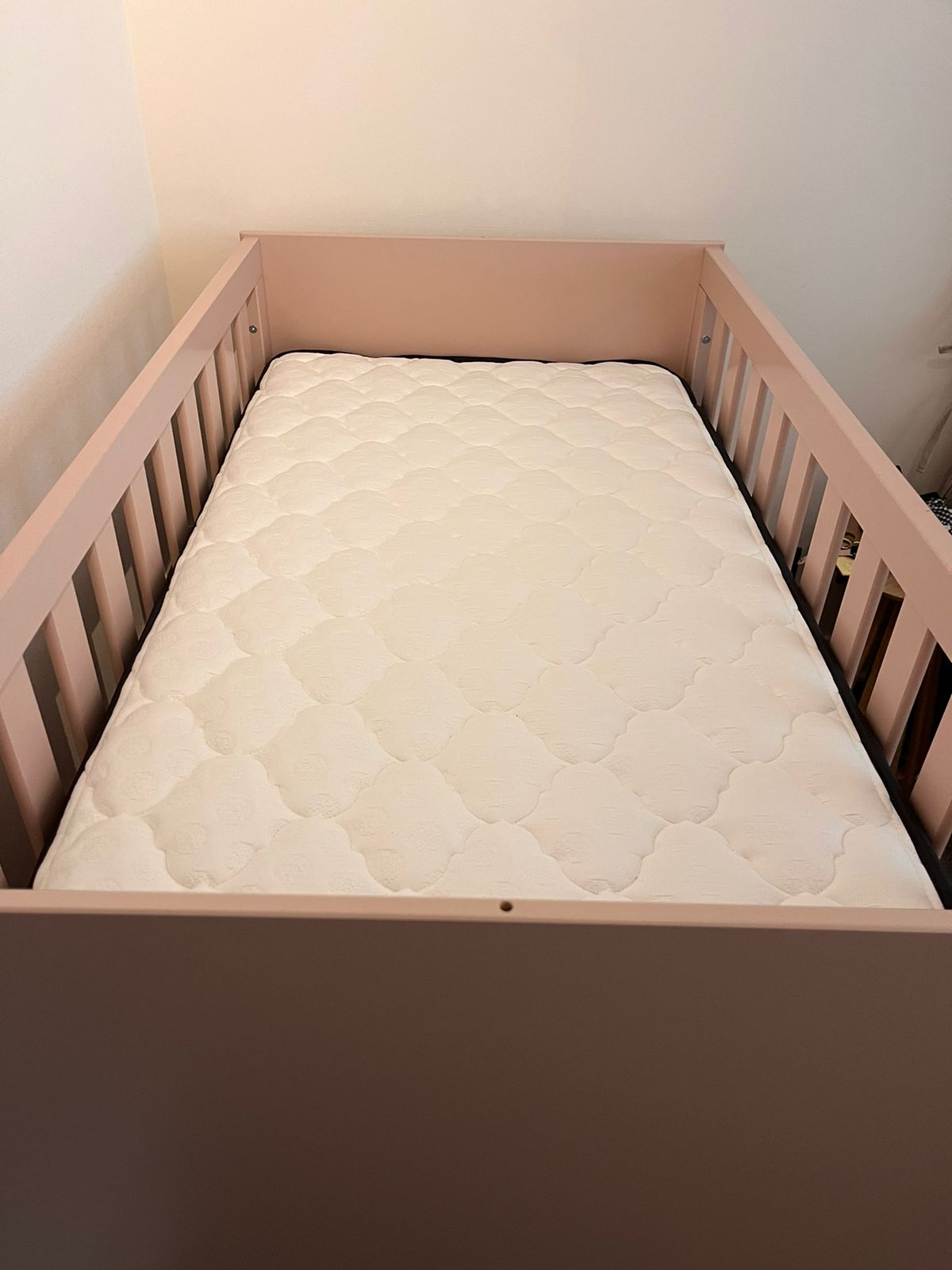 (#PG3269) Cuna de madera de transición. Marca Kidscool