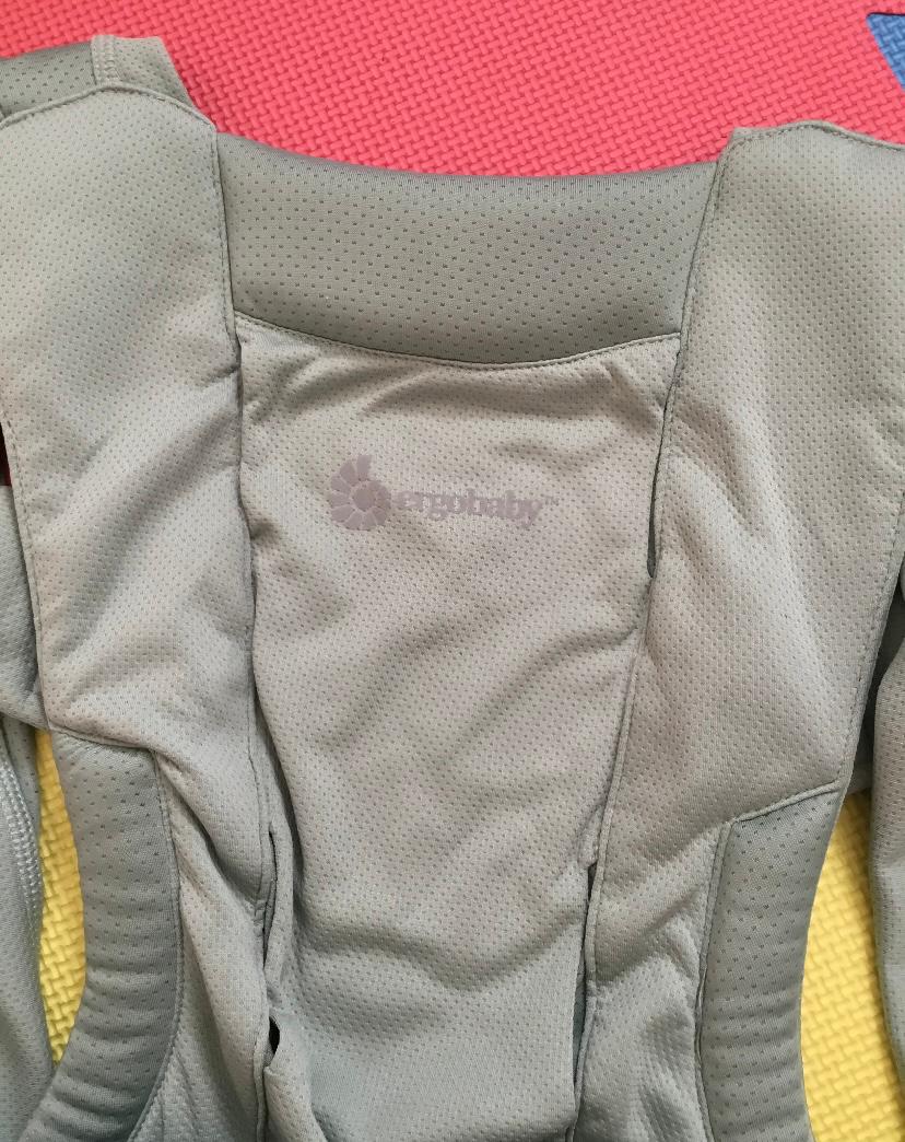 (#PG3286) Portabebé. Marca Ergobaby