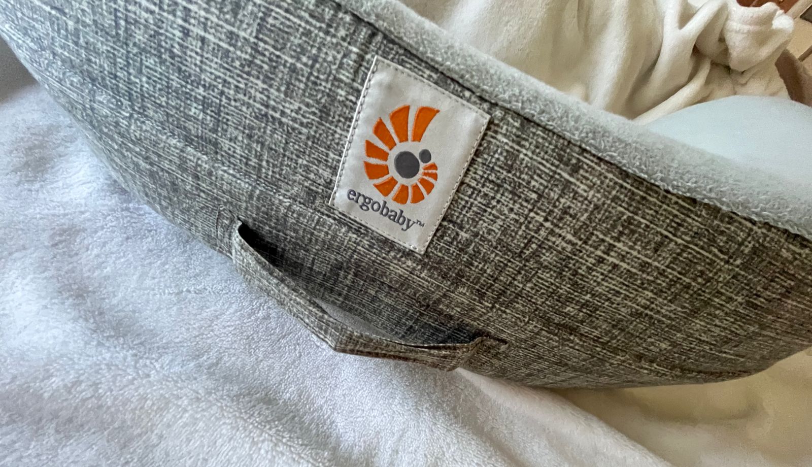 (#PG3298) Cojín de lactancia. Marca Ergobaby
