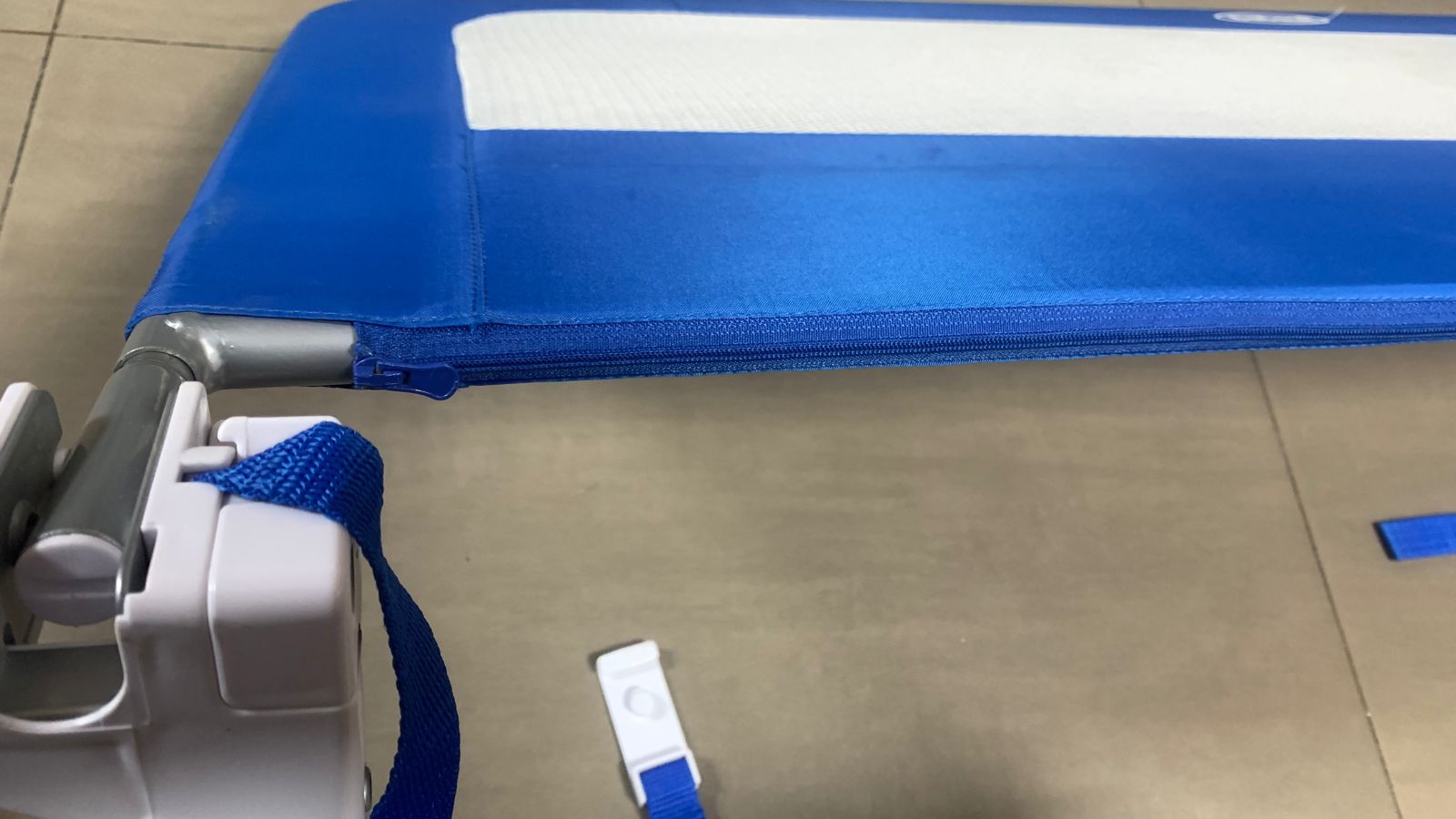 (#PG3304) Baranda de cama. Marca Bebesit