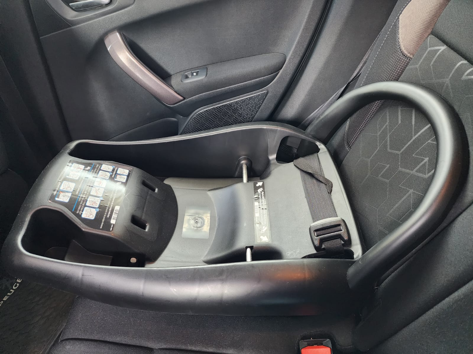 (#PG3305) Coche Travel System Mara XT + Saquito de coche. Marca Maxi Cosi