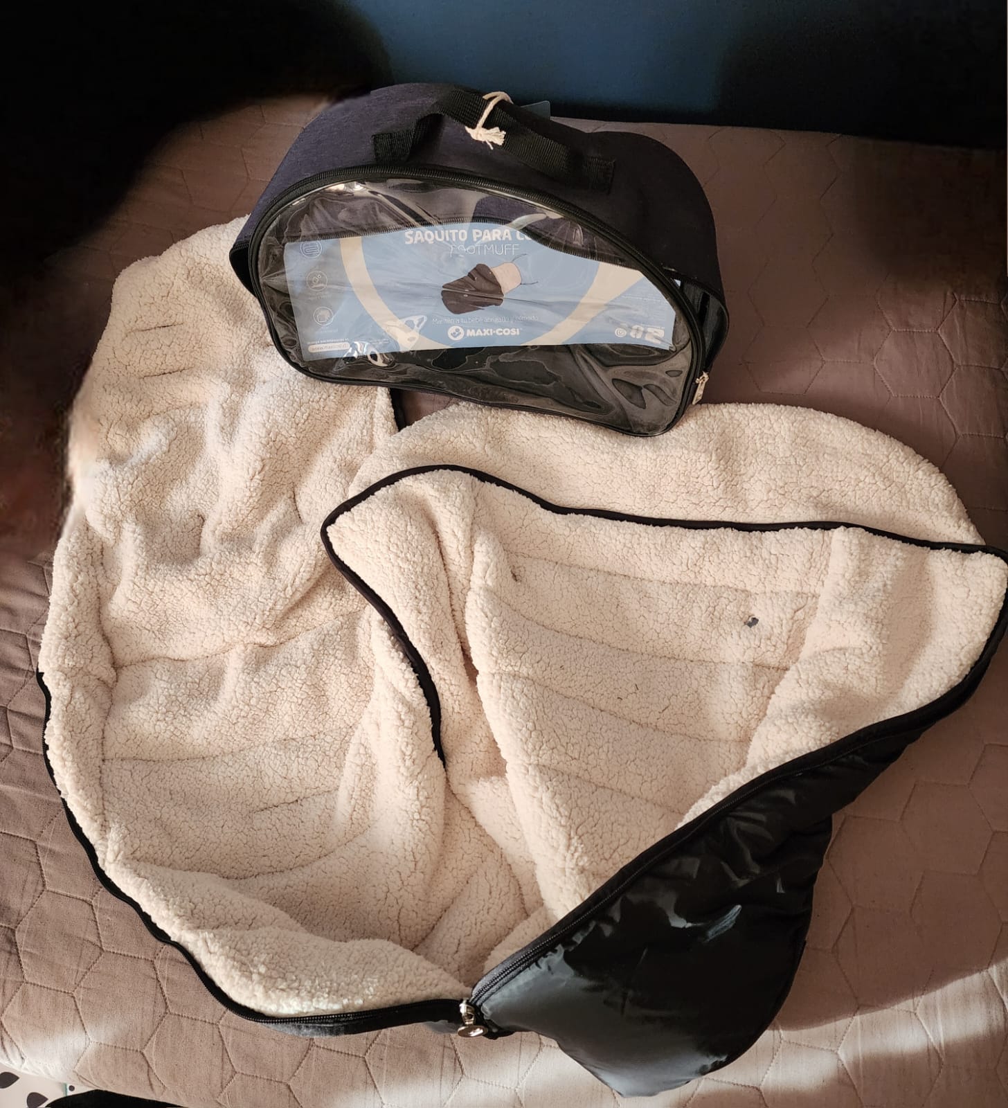 (#PG3305) Coche Travel System Mara XT + Saquito de coche. Marca Maxi Cosi