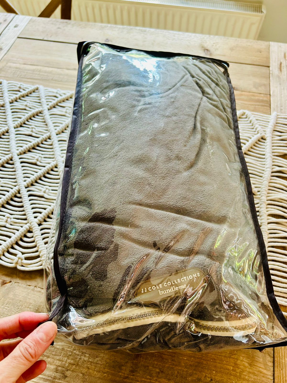 (#PG3325) Saquito para coche 1-3 años. Marca JJ Cole