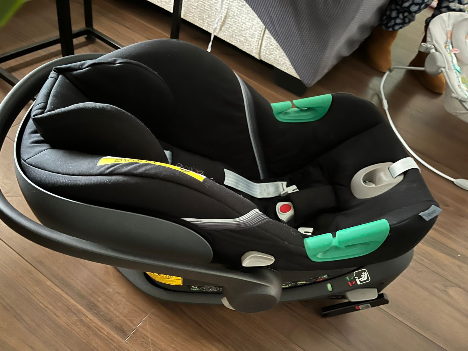 (#PG3344) Silla de auto nido Aton 2 + base. Marca Cybex