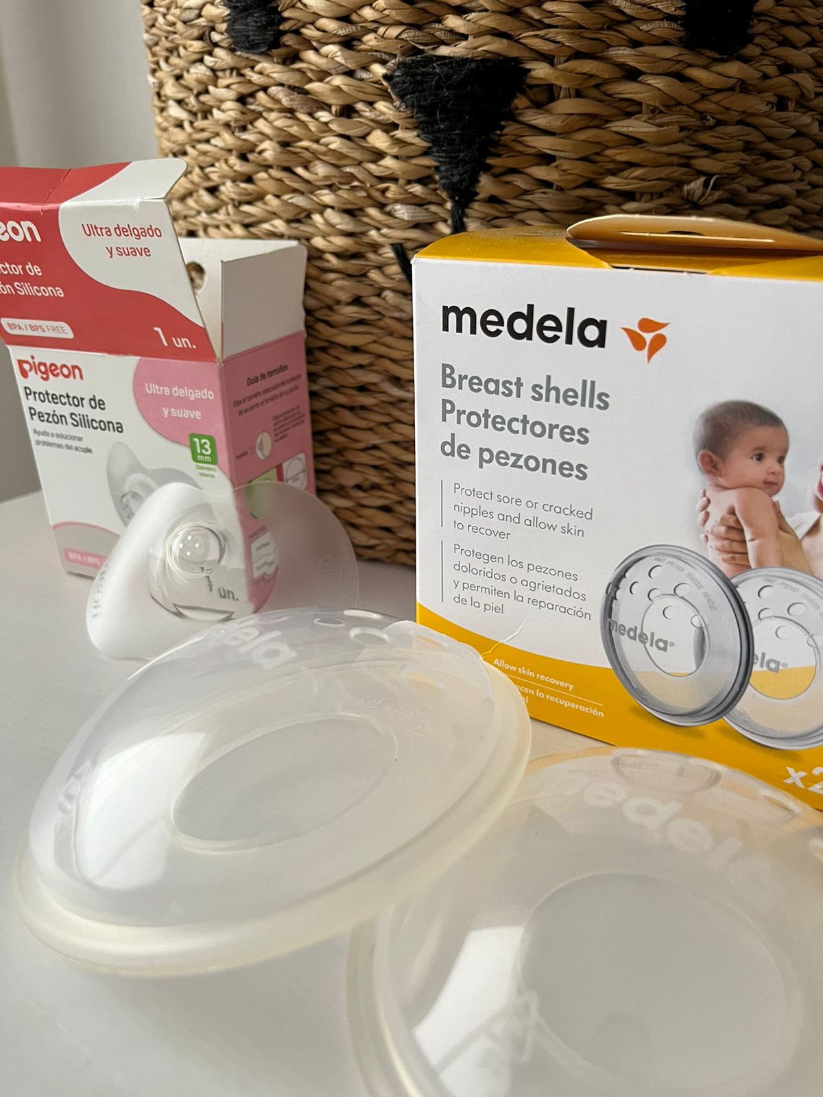 (#PG3350) Amapola + Protector de pezón. Marca Medela y Pigeon