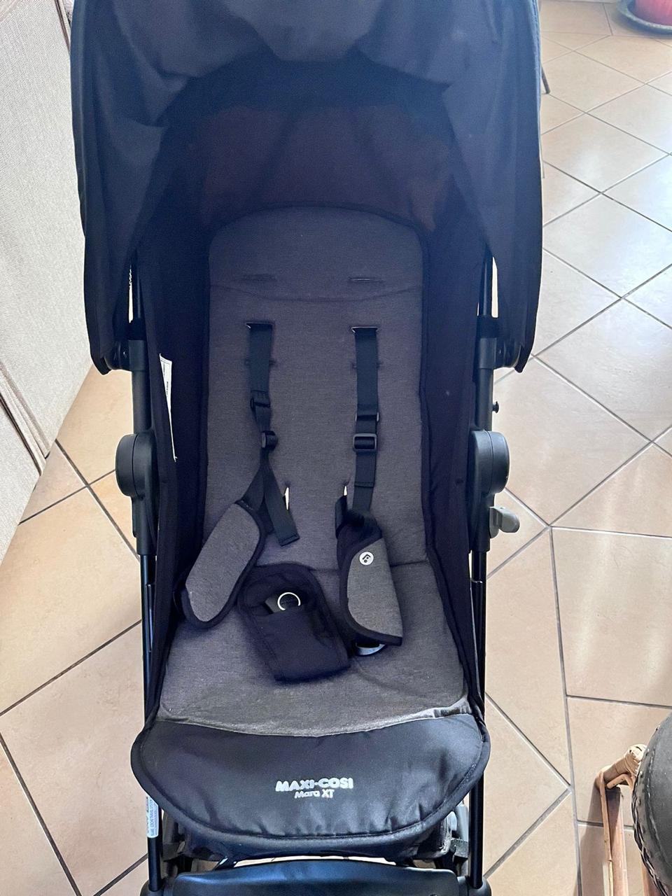 (#PG3354) Coche Mara XT Essent. Marca Maxi Cosi