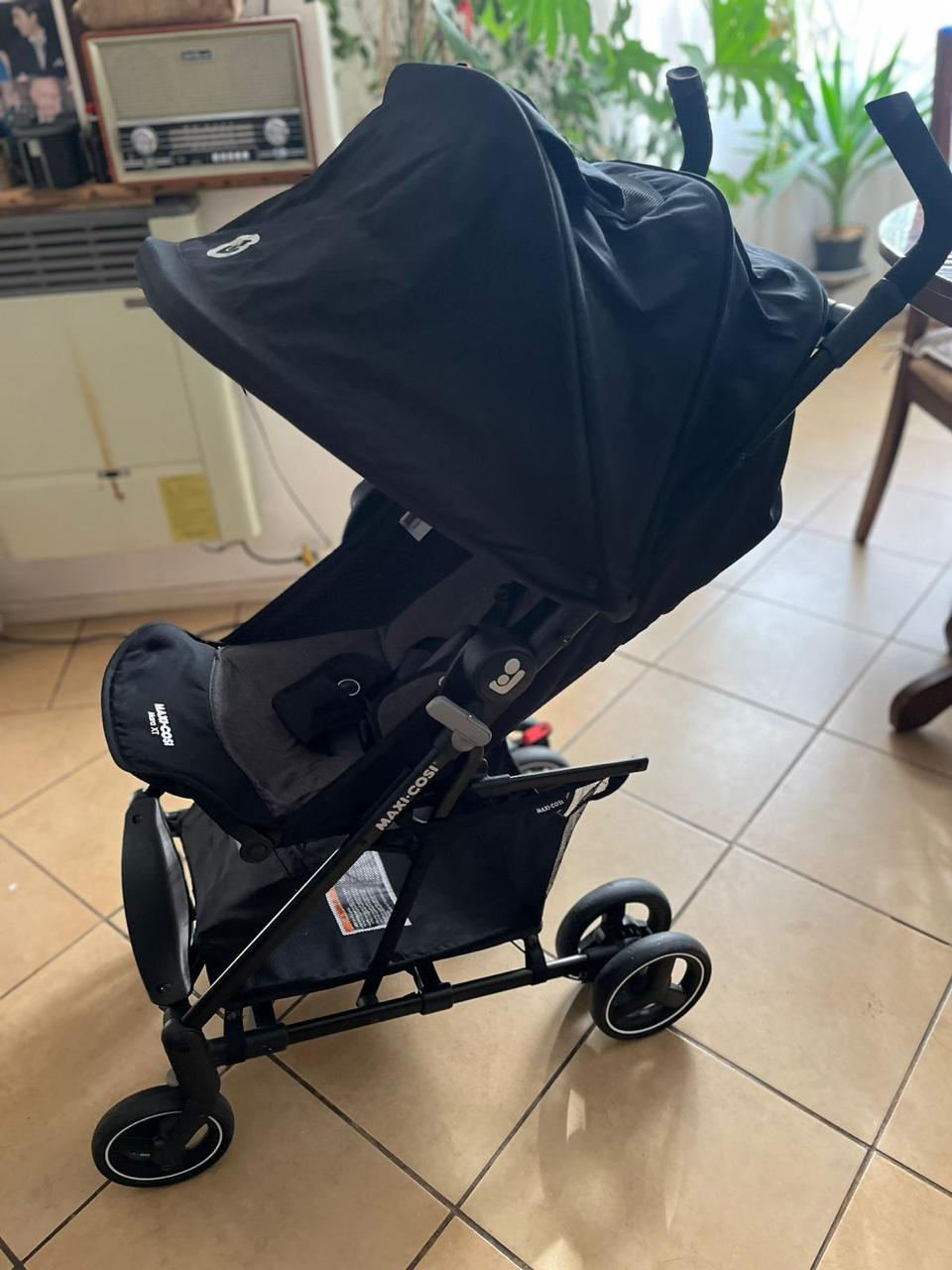 (#PG3354) Coche Mara XT Essent. Marca Maxi Cosi