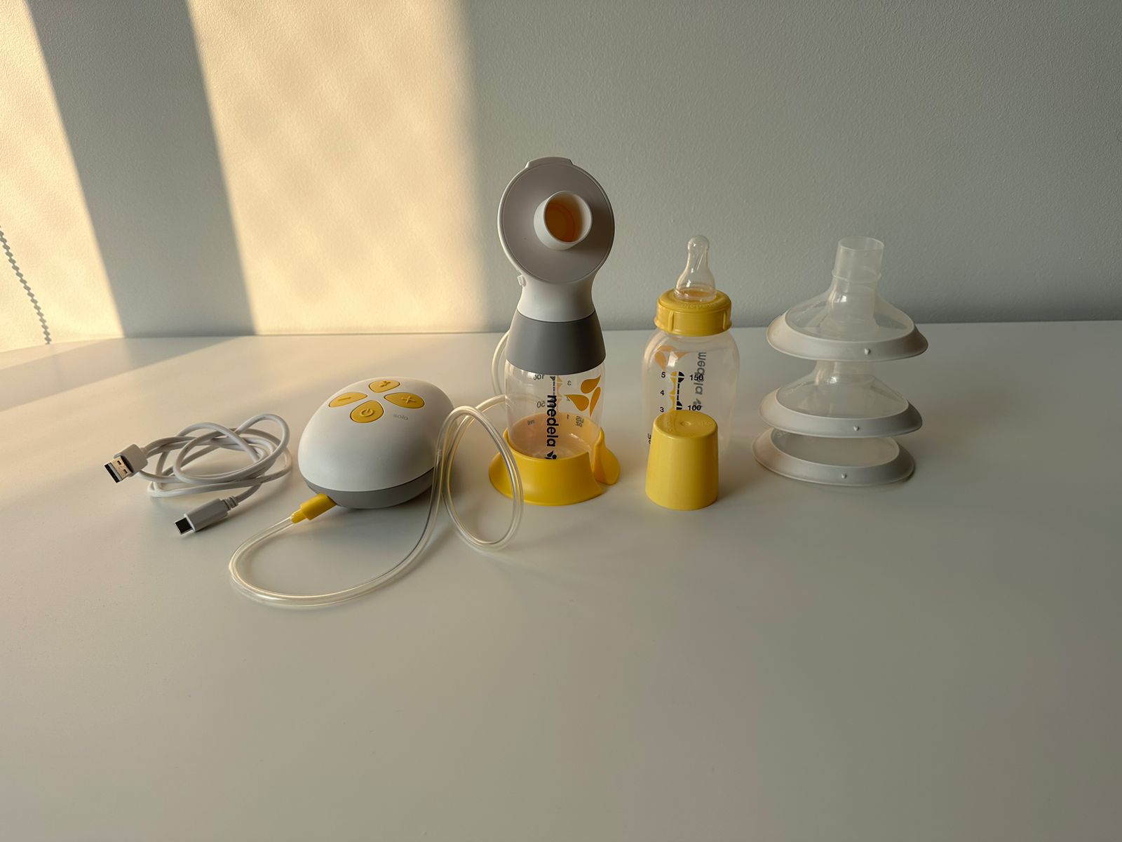 (#PG3365) Extractor de leche eléctrico simple. Marca Medela