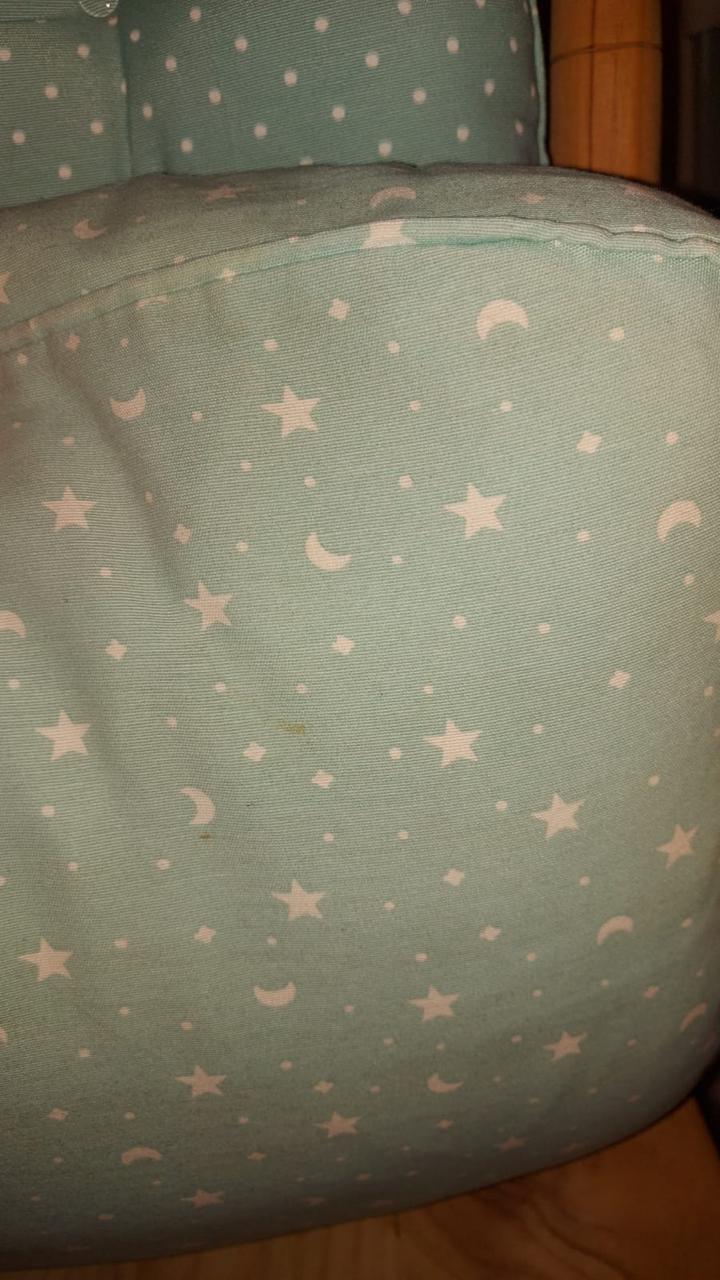 (#PG3371) Silla mecedora de Madera. Marca Casa E’Conejo