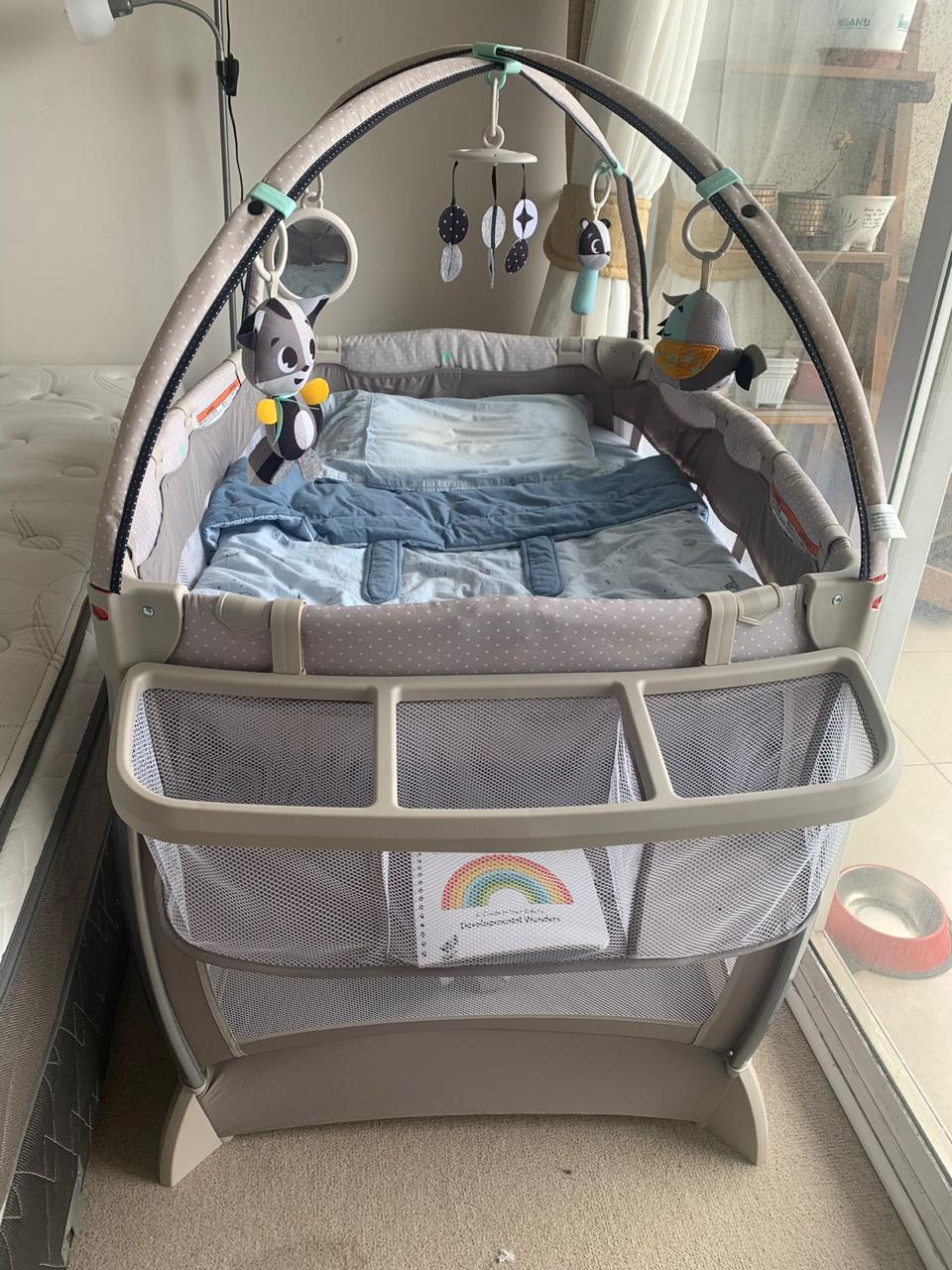 (#PG3373) Cuna playard modelo 6 en 1. Marca Tiny Love