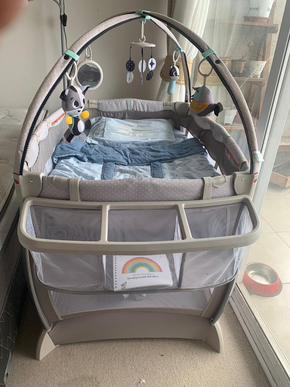 (#PG3373) Cuna playard modelo 6 en 1. Marca Tiny Love