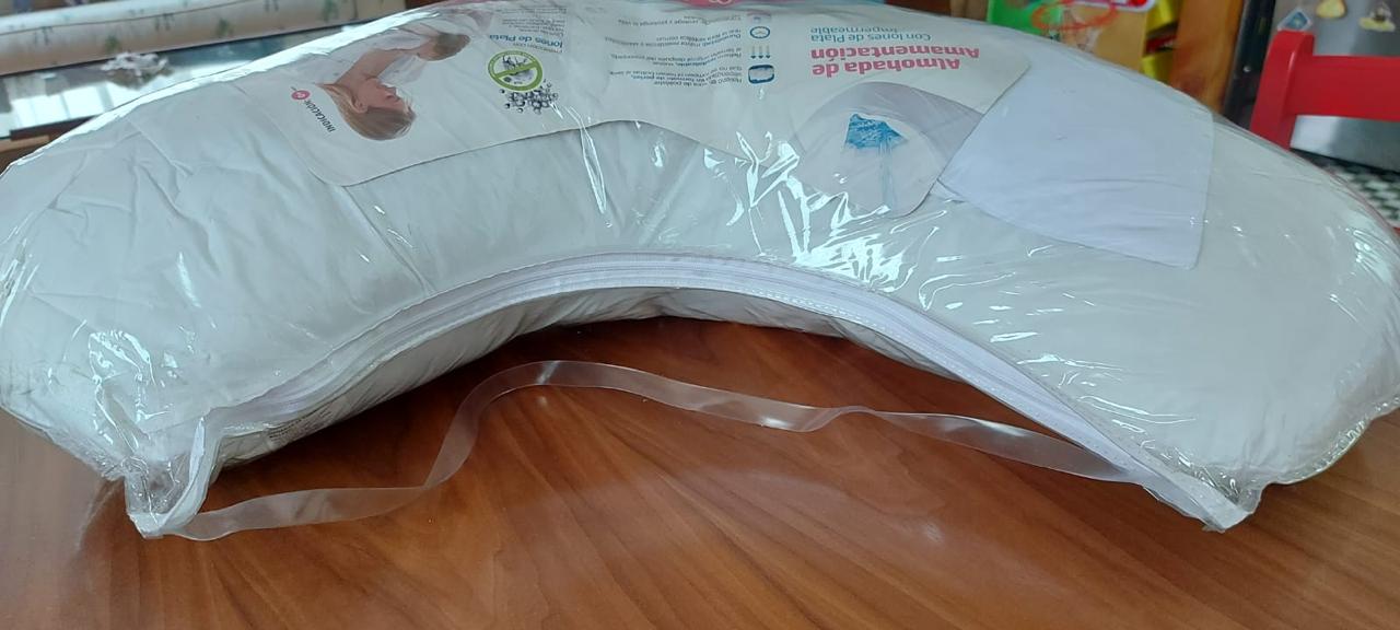 (#PG3390) Cojín de lactancia impermeable con funda. Marca Fibrasca