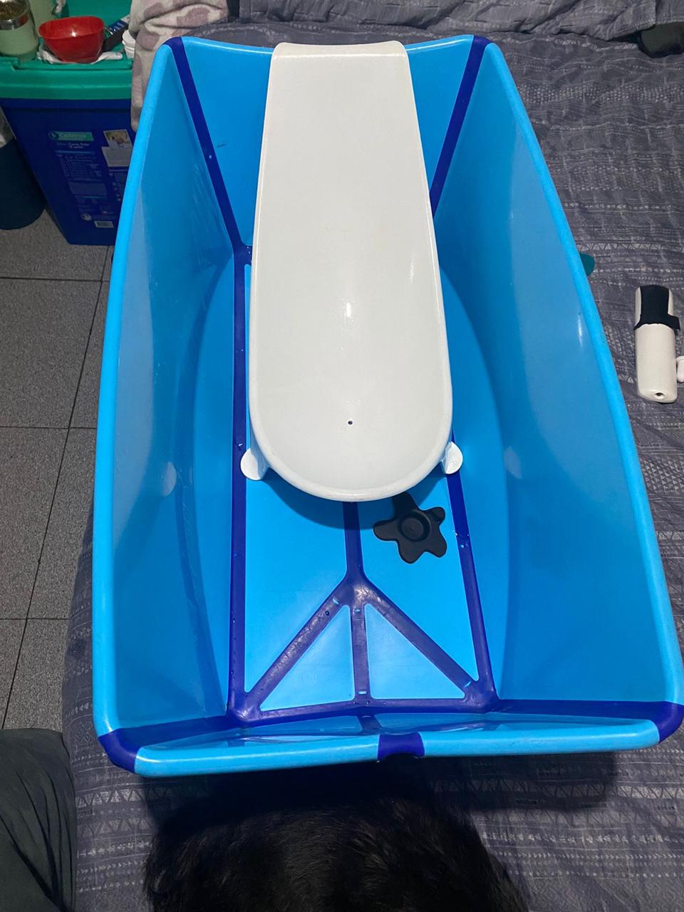 (#PG3391) Bañera + Soporte. Marca Stokke