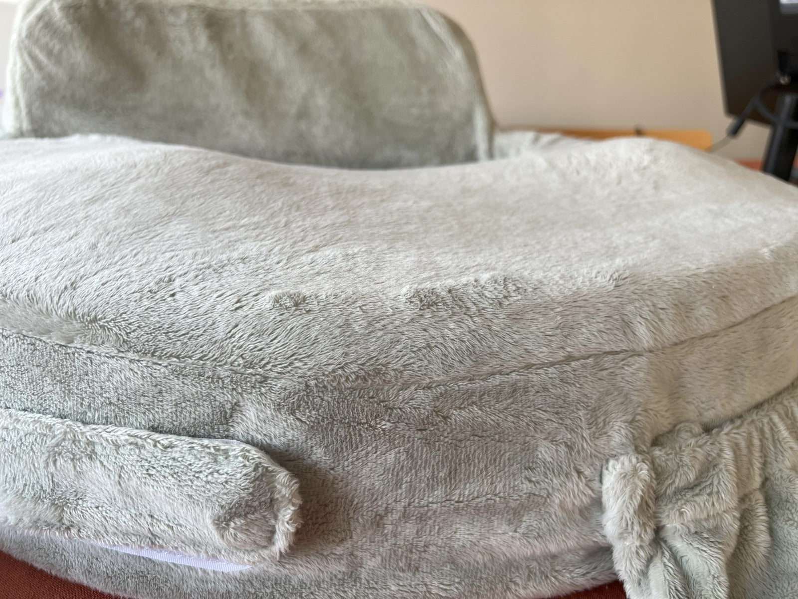 (#PG3405) Cojín de lactancia con extra apoyo lumbar. Marca Brest Friend