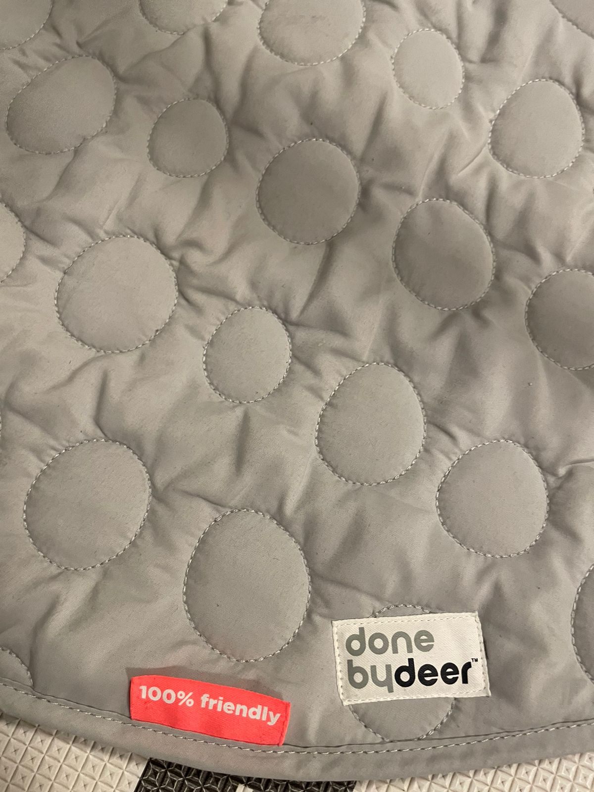 (#PG3415) Gimnasio. Marca Done by Deer