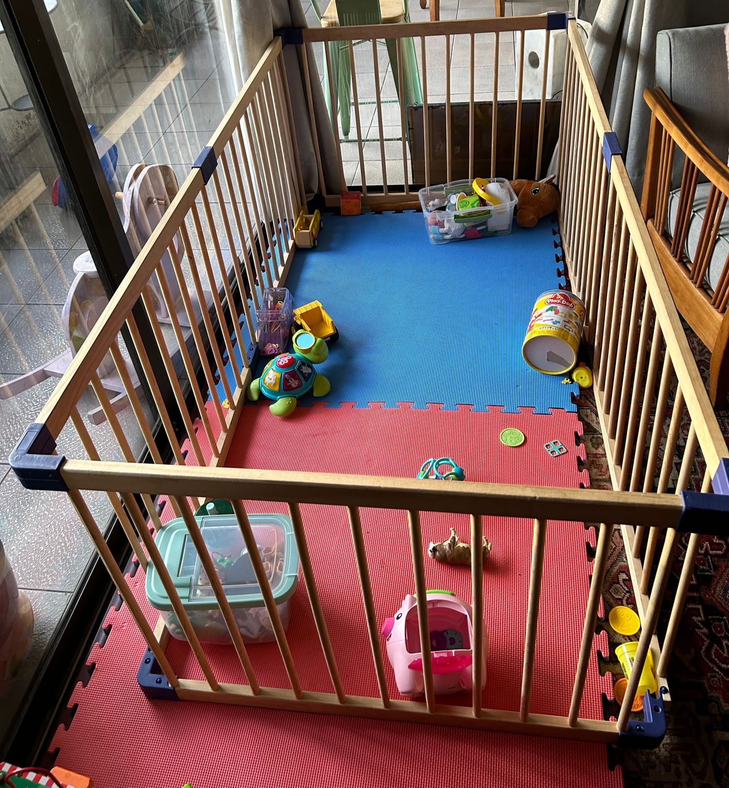 (#PG3425) Corral de madera. Marca Safety 1rst