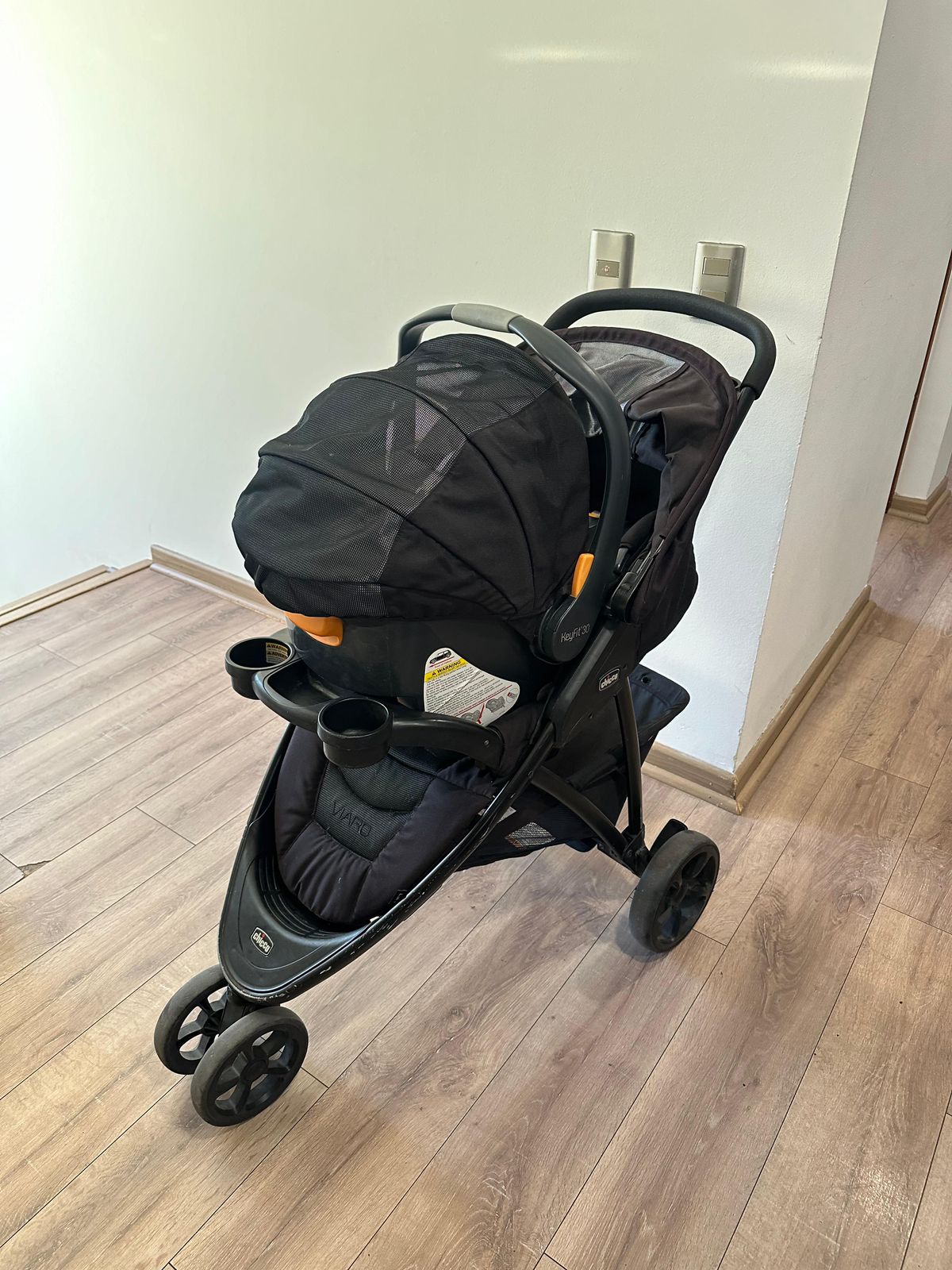 (#PG3457) Coche Travel System. Marca Chicco
