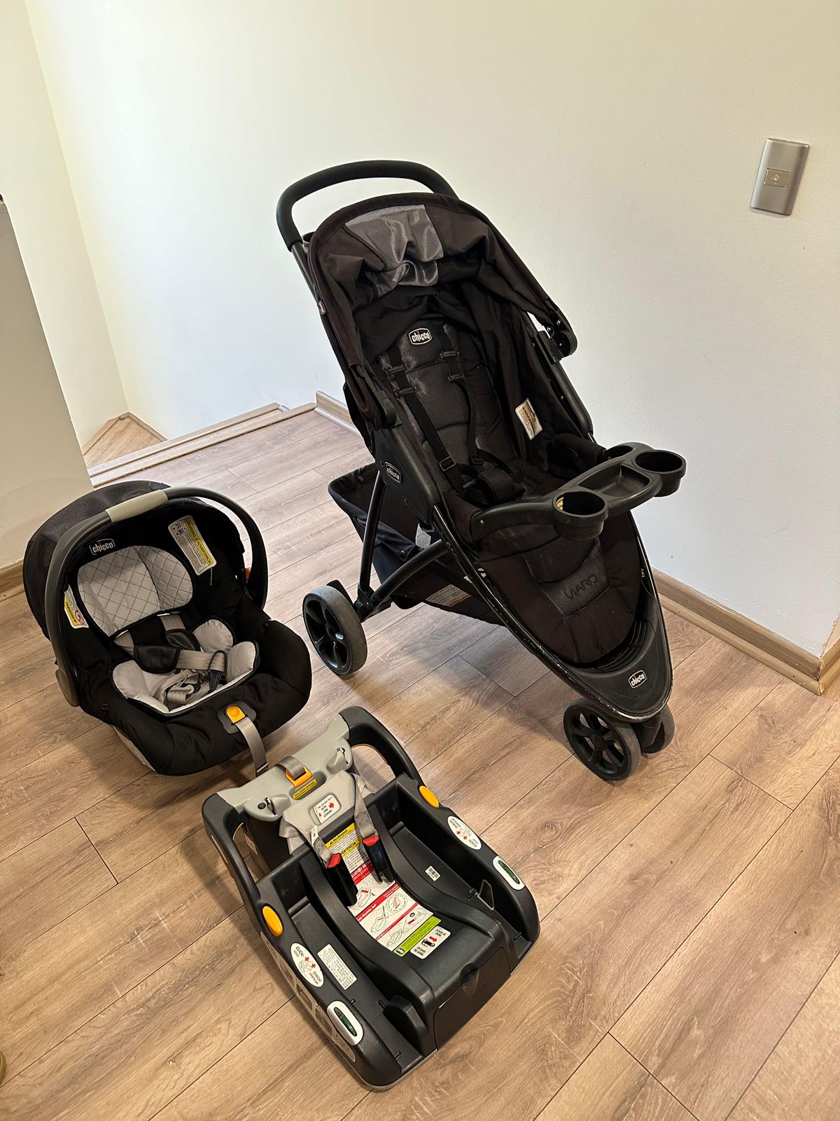 (#PG3457) Coche Travel System. Marca Chicco