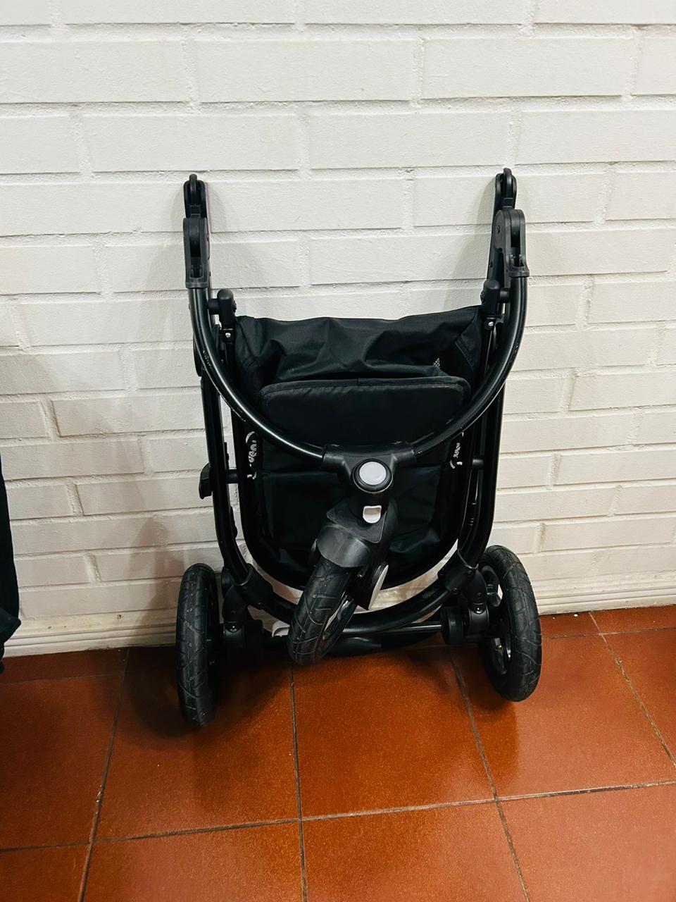 (#PG3477) Coche Travel System Delta. Marca Bebeglo